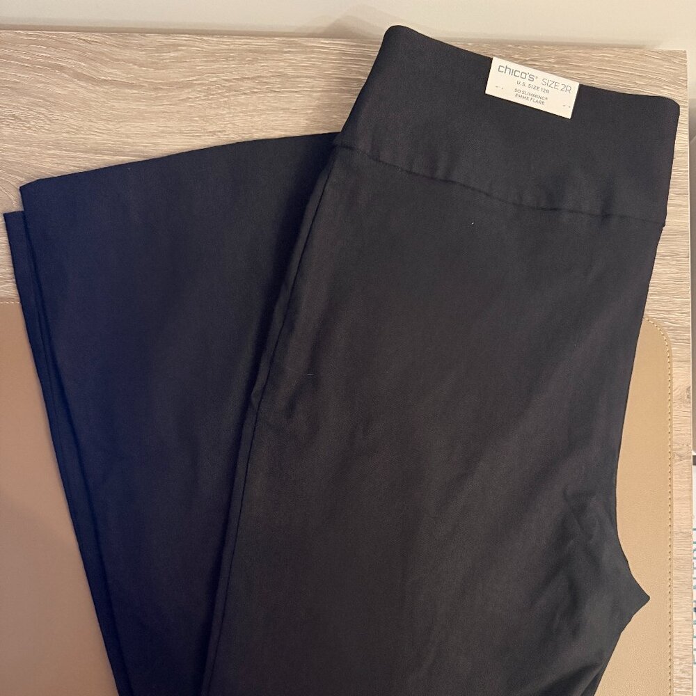 Chicos Size 2R So Slimming Emme Flare